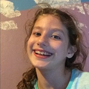 Meet your Posher, Makayla